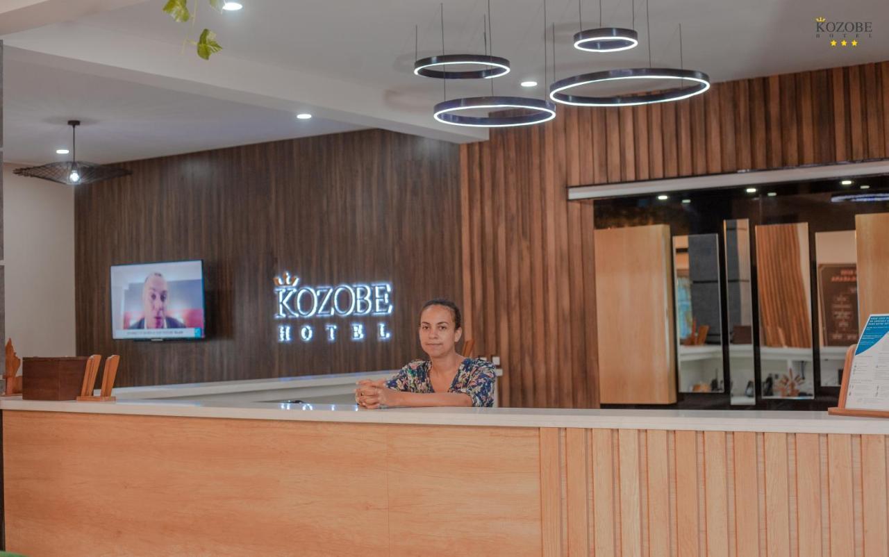Kozobe Hotel Ambilobe Eksteriør bilde