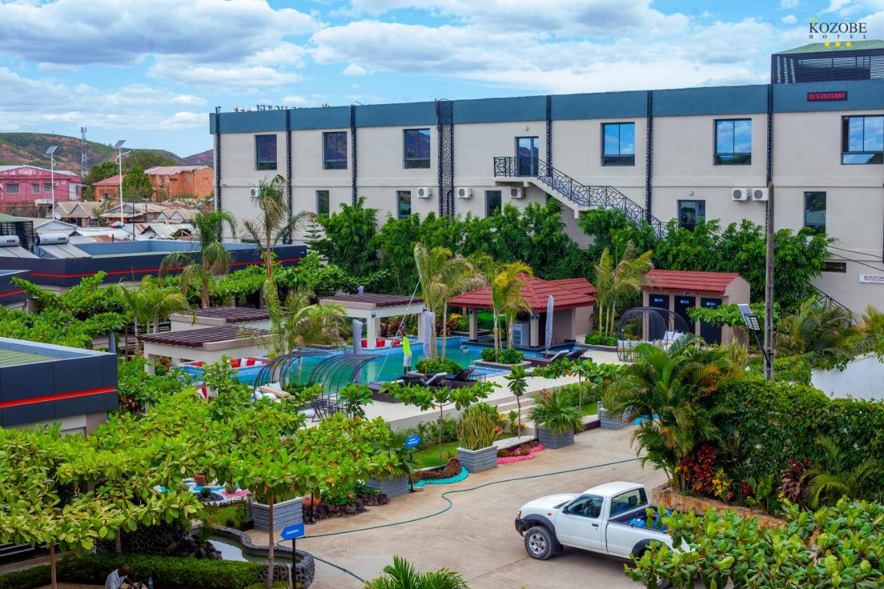 Kozobe Hotel Ambilobe Eksteriør bilde