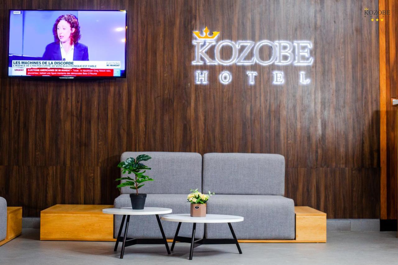 Kozobe Hotel Ambilobe Eksteriør bilde